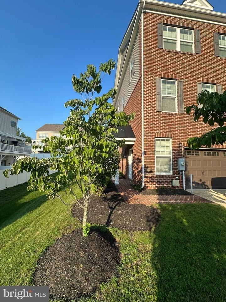 15114 Hogshead Way - Photo 3 of 37