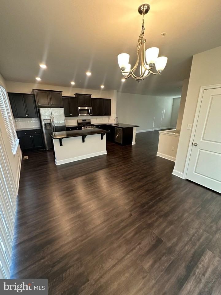 15114 Hogshead Way - Photo 6 of 37