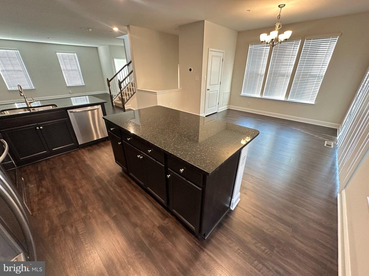 15114 Hogshead Way - Photo 7 of 37