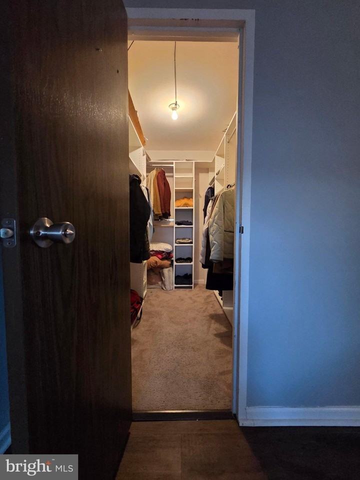 6998 Hanover Pkwy #4 - Photo 7 of 14