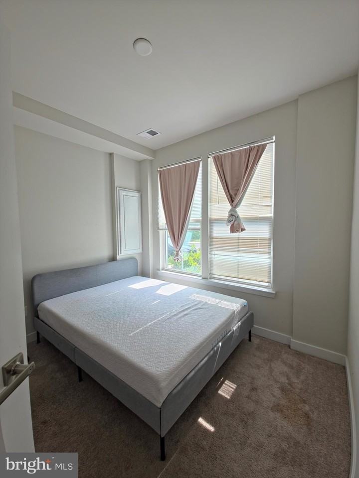 8304 Greenbelt Station Pkwy - Photo 5 of 27