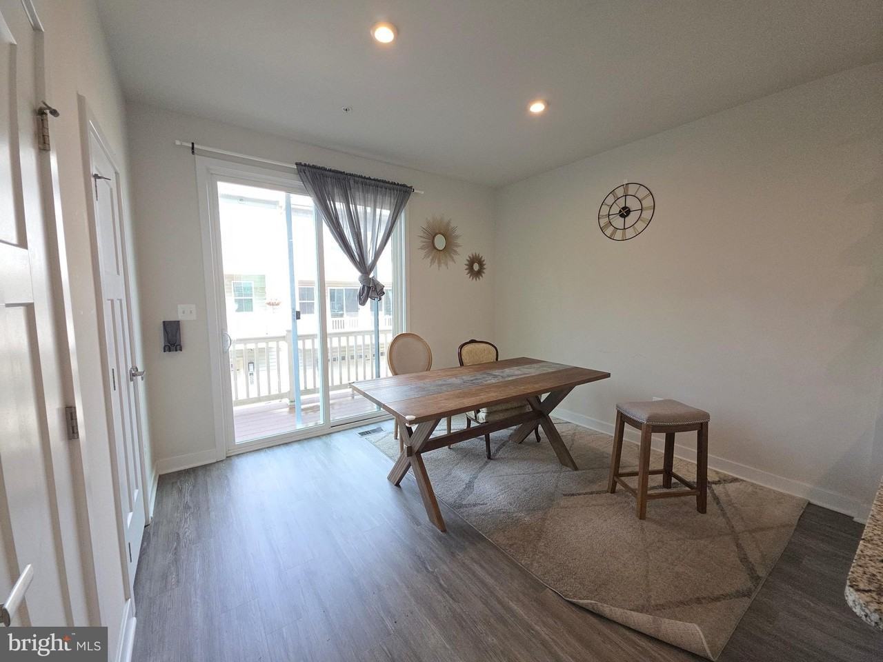 8304 Greenbelt Station Pkwy - Photo 7 of 27