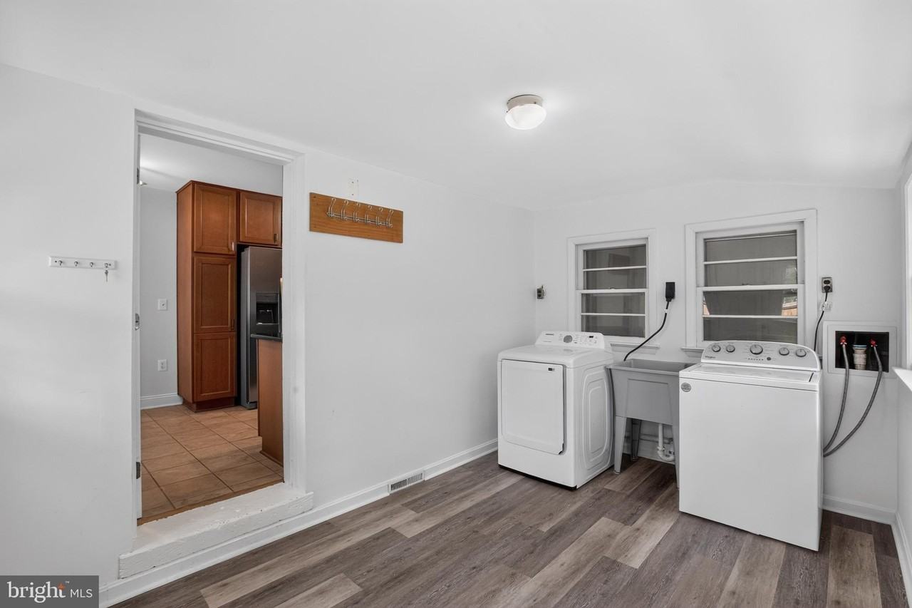 14925 Schall Rd - Photo 4 of 17