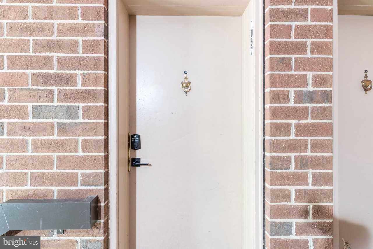 23240 Rosewood Ct #9 - Photo 3 of 22