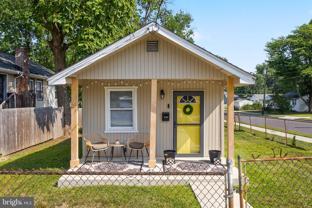 325 W Evergreen Ave - Photo 1 of 1
