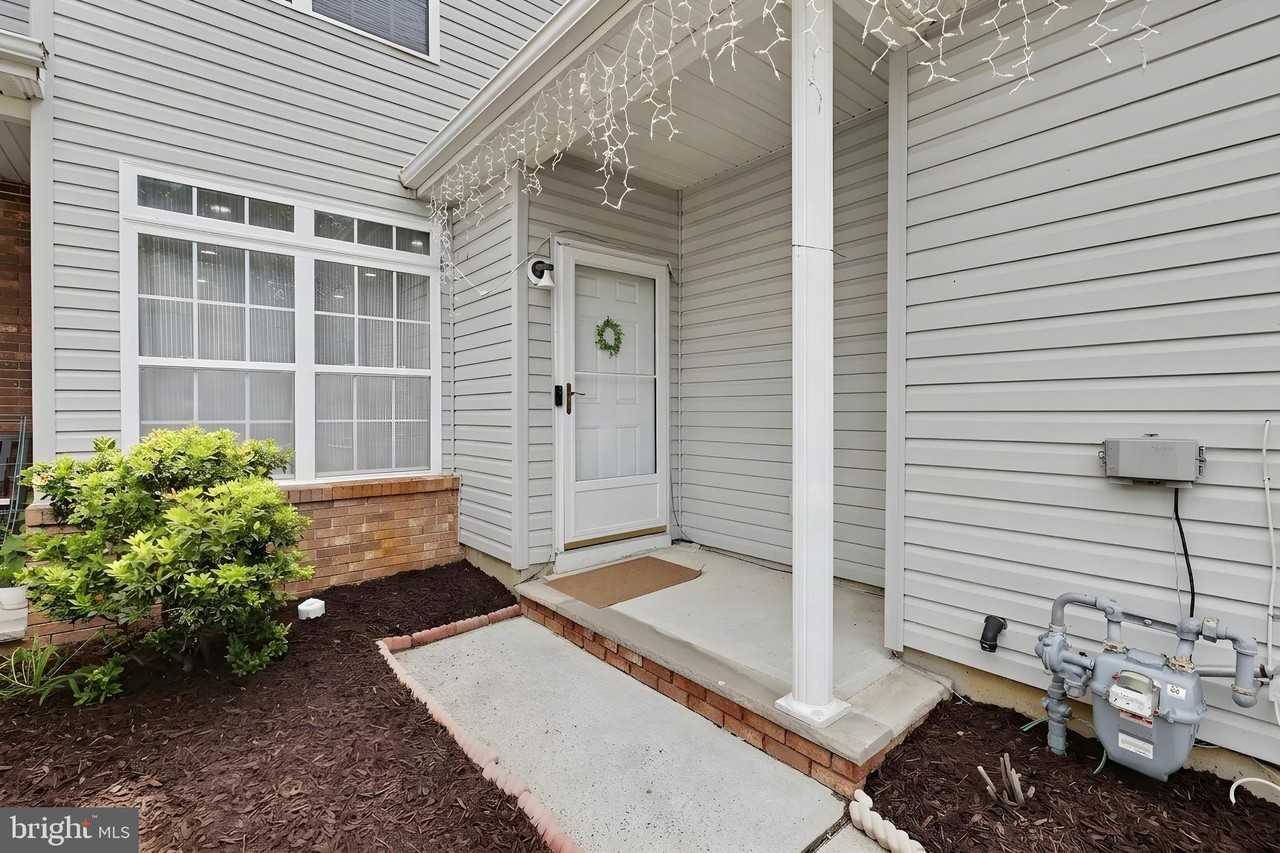 16 Shelley Cir - Photo 5 of 46