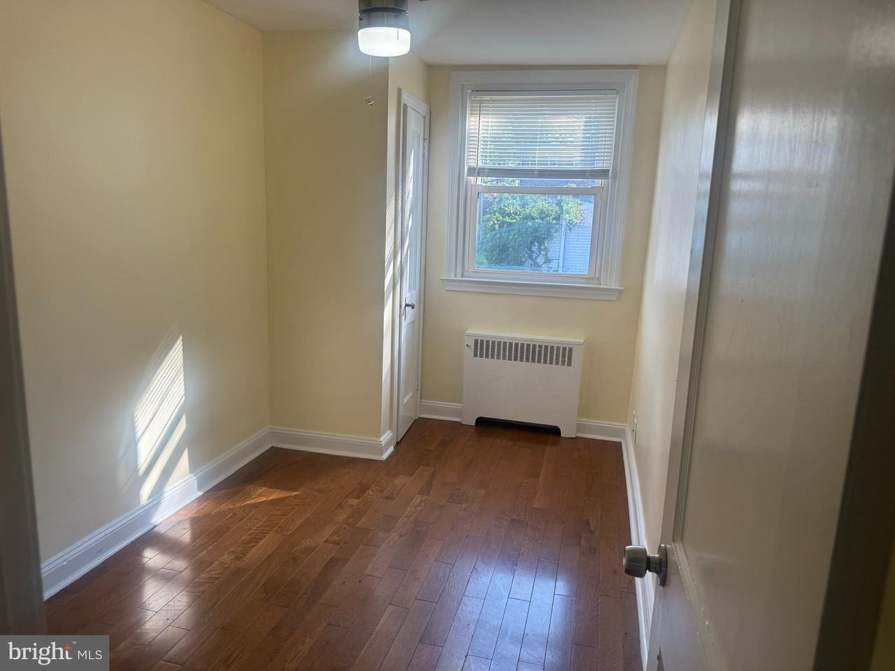 544 Wiltshire Rd - Photo 4 of 13
