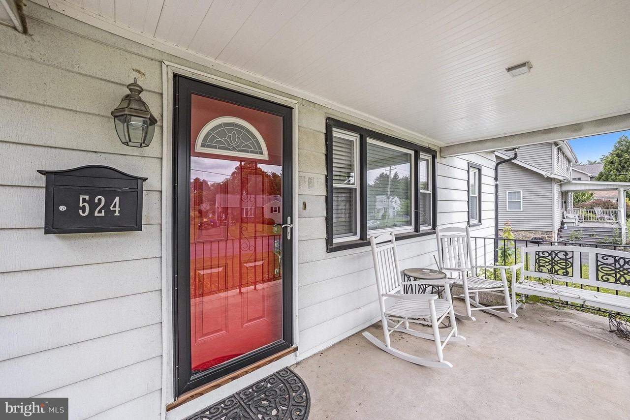 524 Continental Rd - Photo 3 of 23