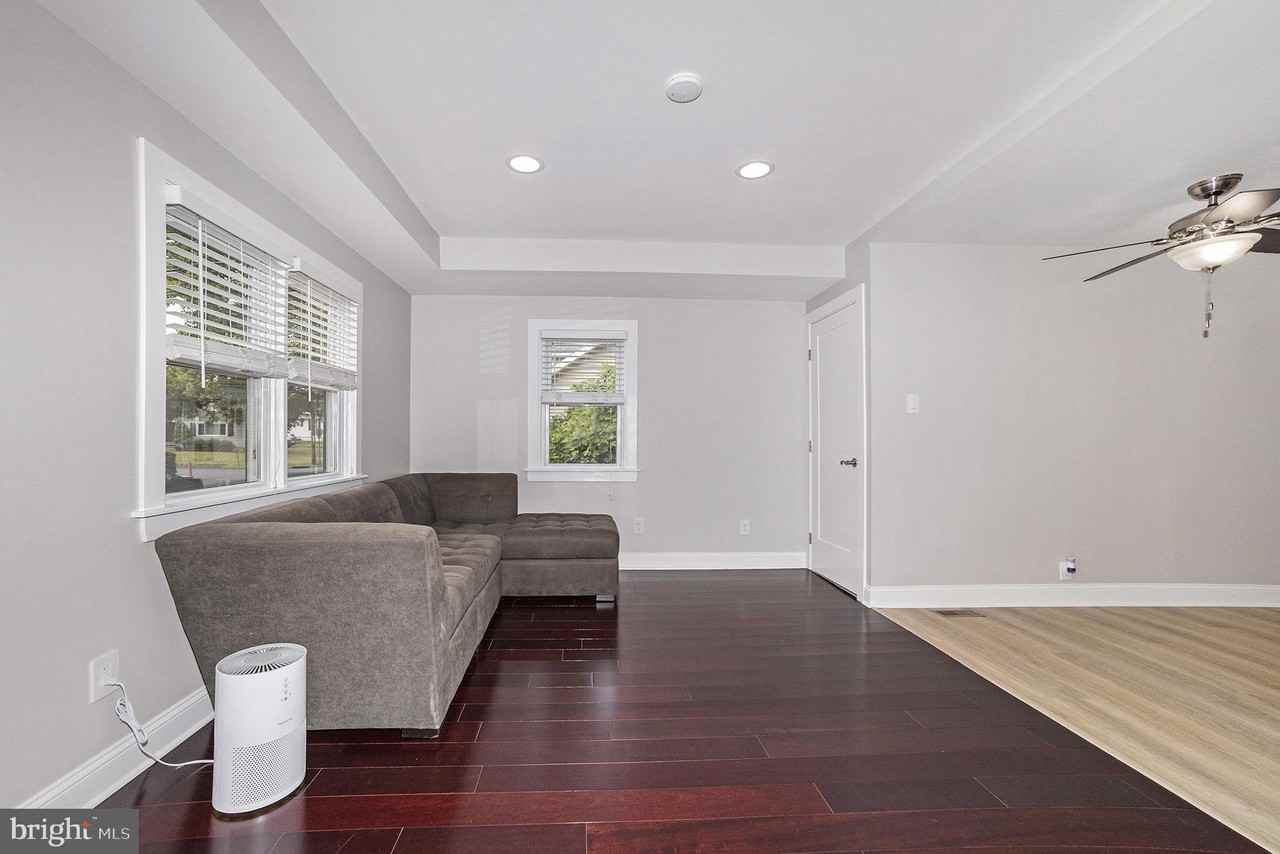 524 Continental Rd - Photo 5 of 23