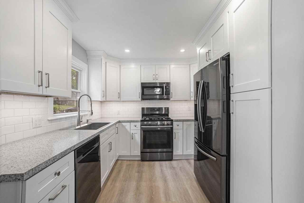 524 Continental Rd - Photo 7 of 23
