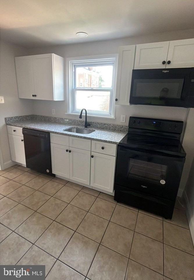566 E High St #6 - Photo 2 of 7