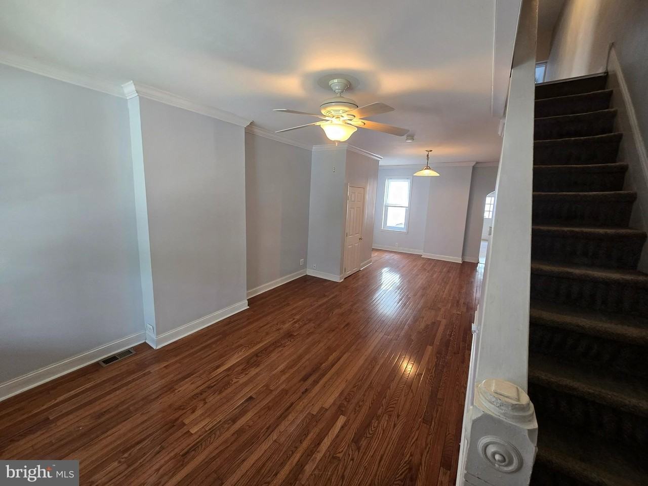 4420 Fleming St - Photo 4 of 26