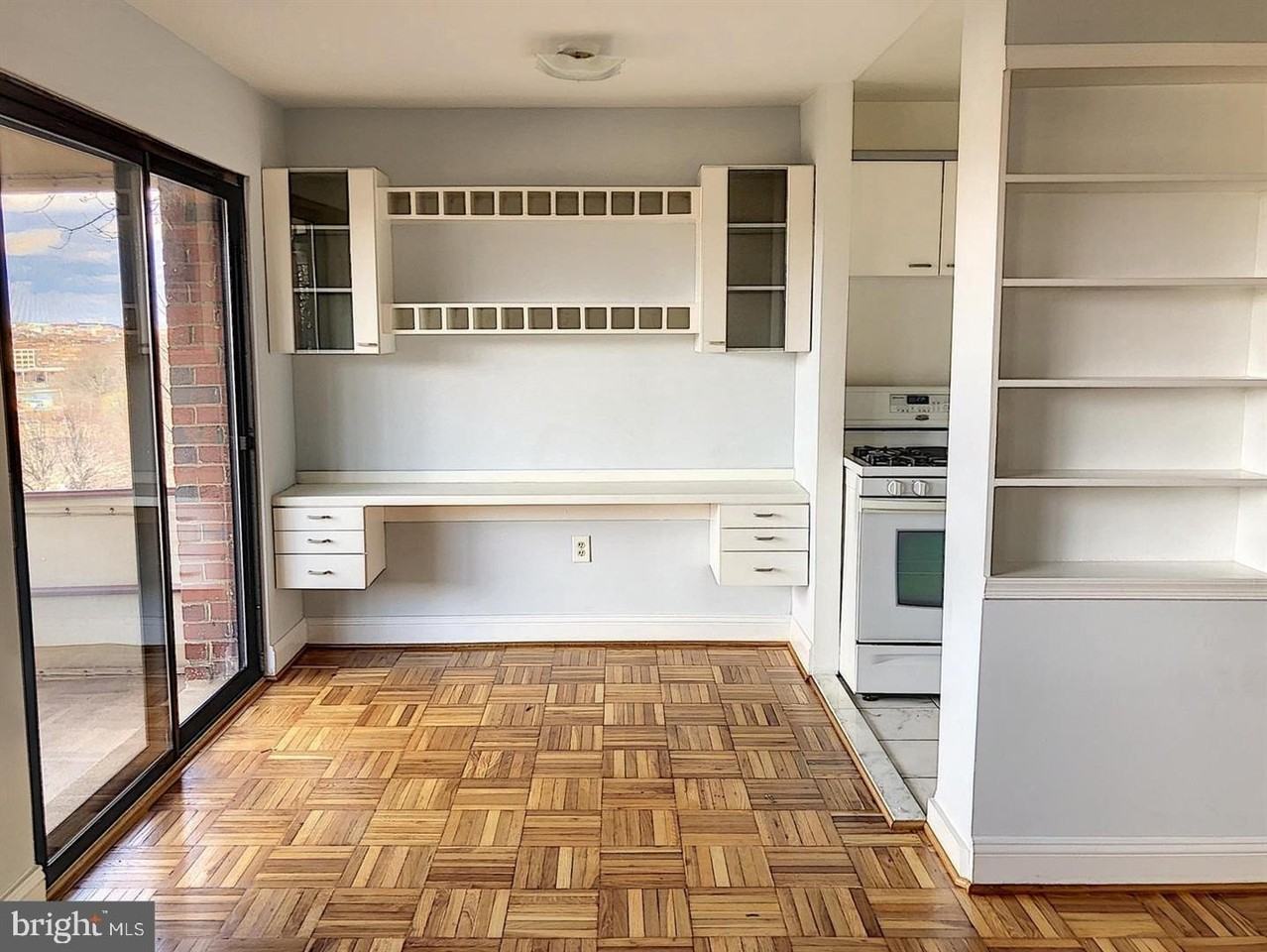 1573 N Colonial Ter #201Y - Photo 6 of 18