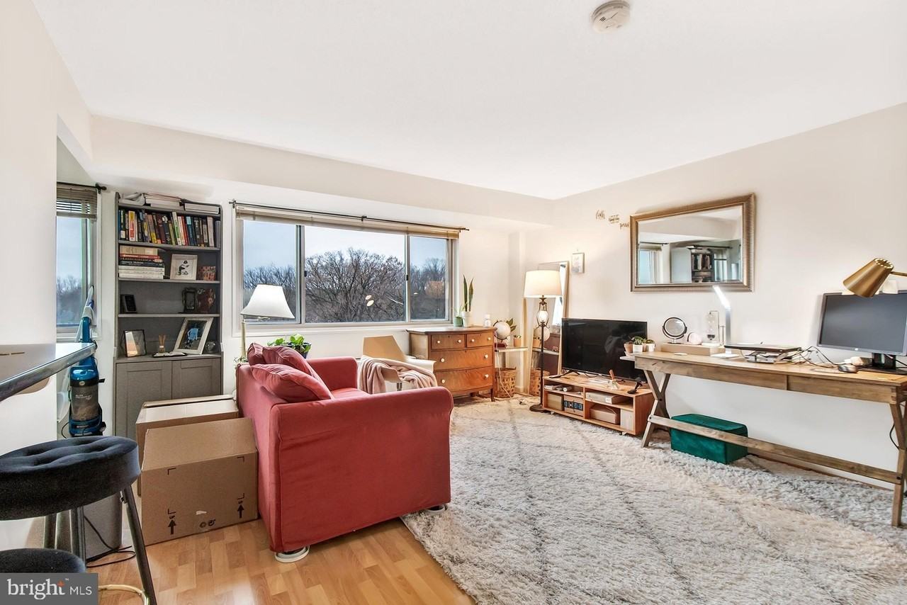 2500 N Van Dorn St #918 - Photo 4 of 13