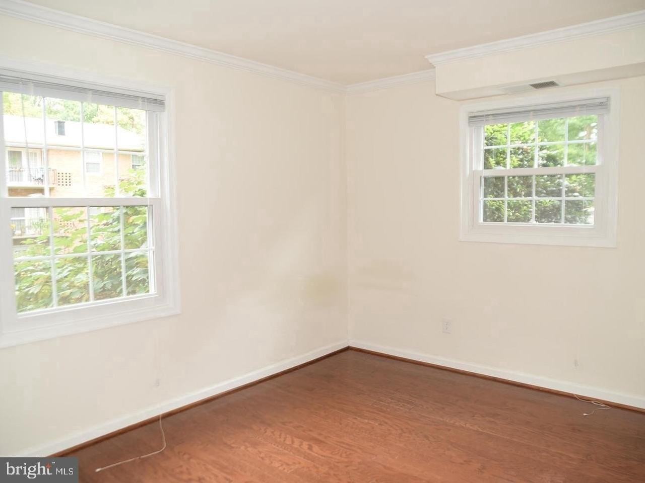 3814 Lyndhurst Dr #103 - Photo 7 of 9