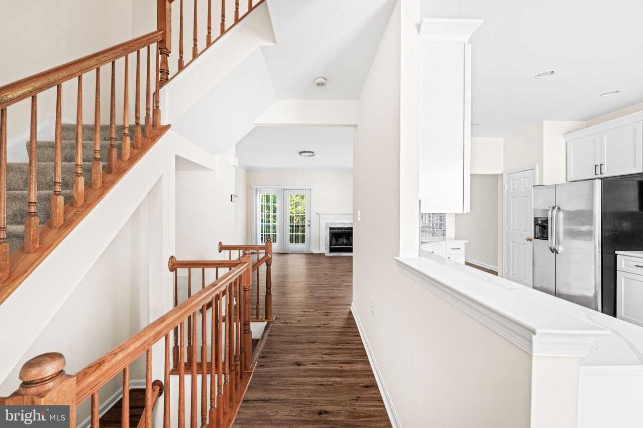 2902 Jessica Ct - Photo 4 of 50