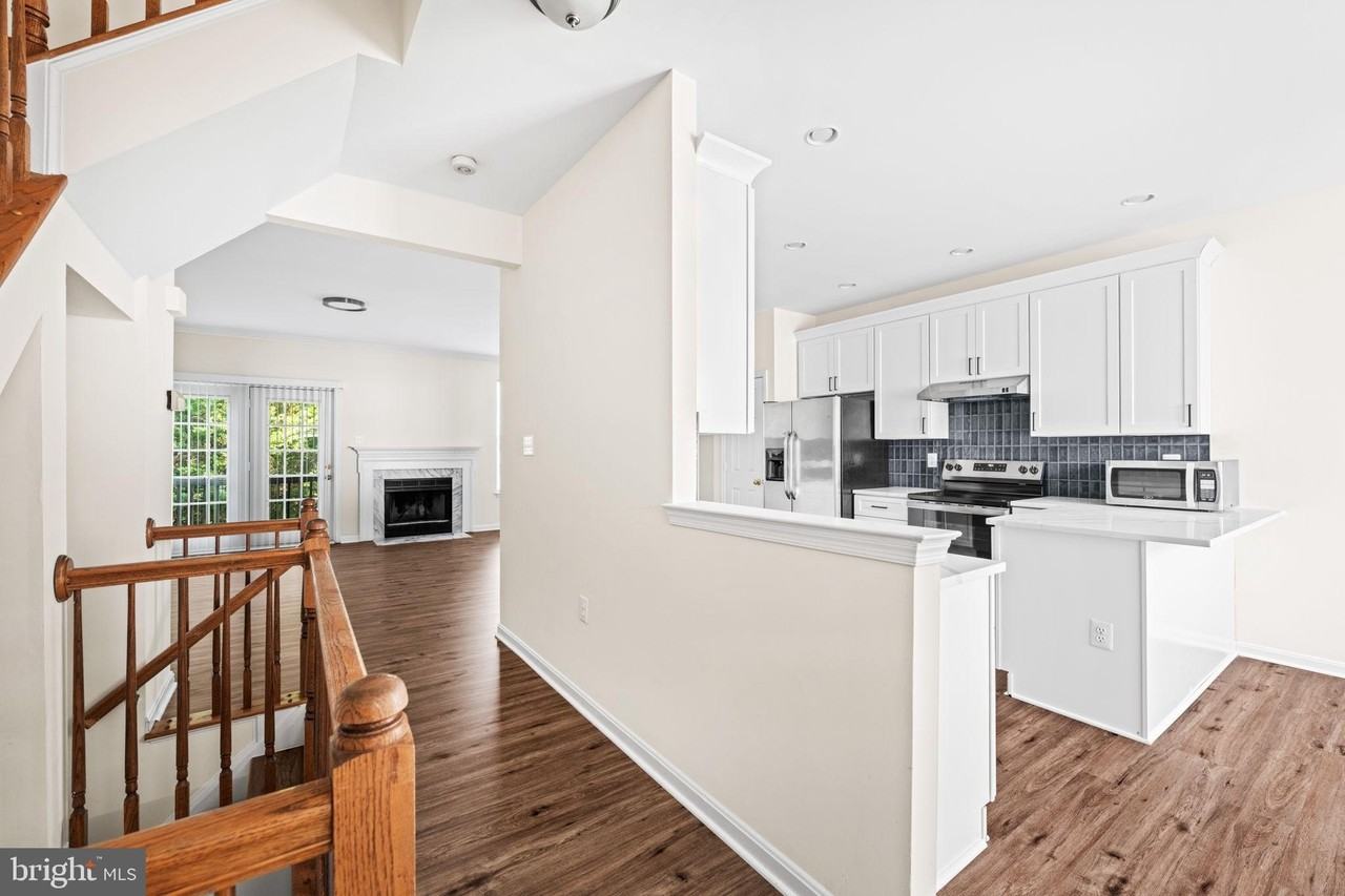 2902 Jessica Ct - Photo 5 of 50