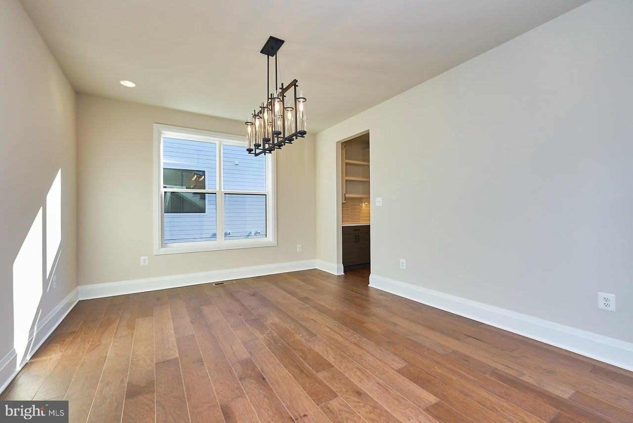 6845 Churchill Rd - Photo 6 of 42