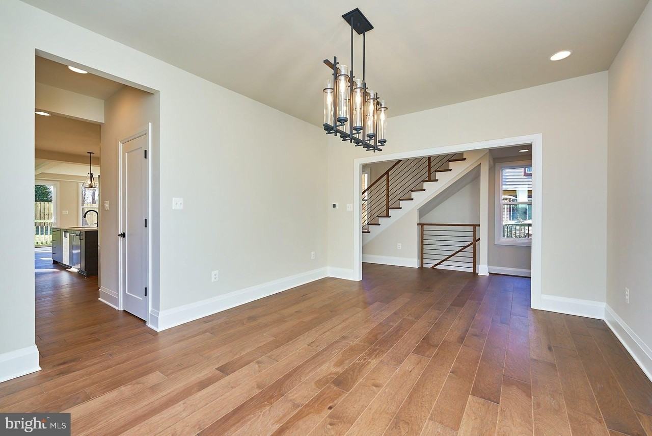 6845 Churchill Rd - Photo 7 of 42