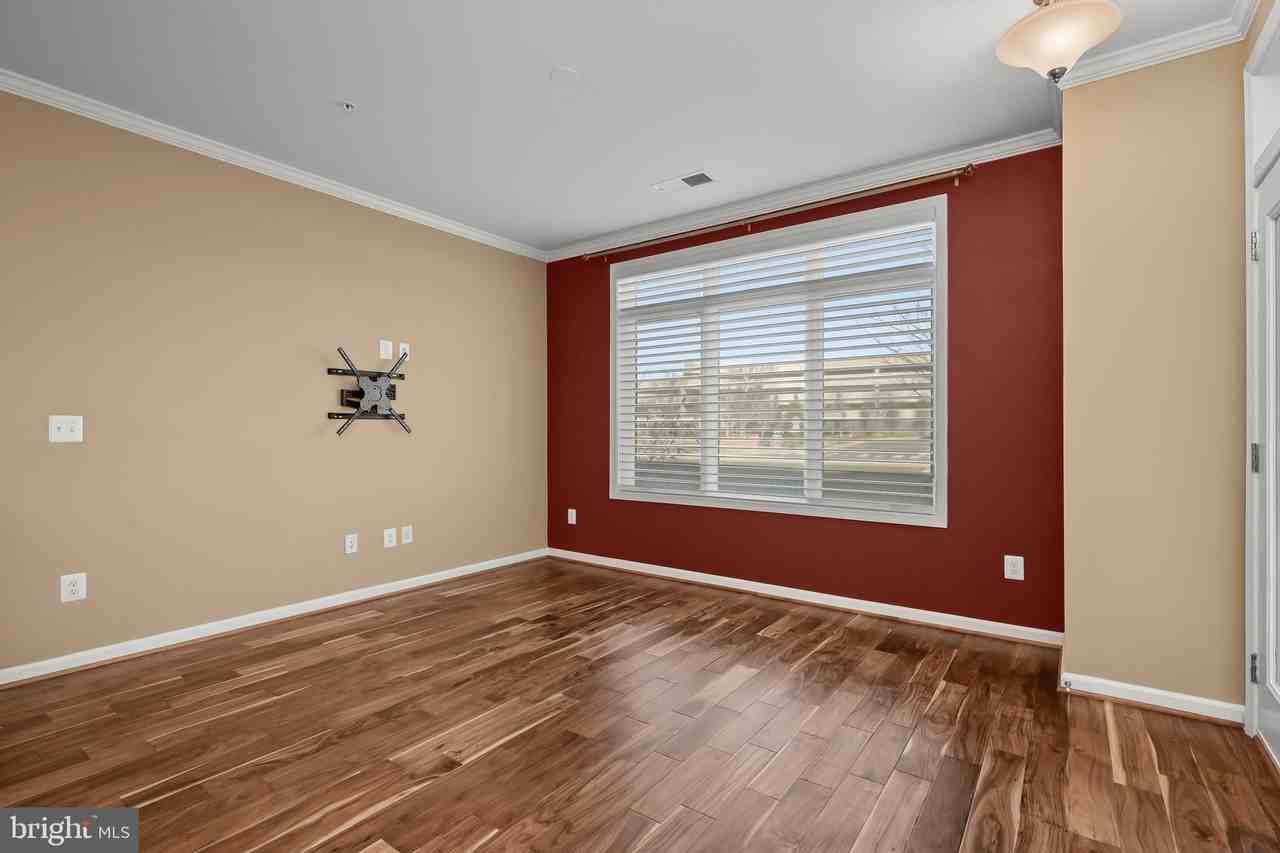 1304 Ribbon Limestone Ter Se - Photo 5 of 33