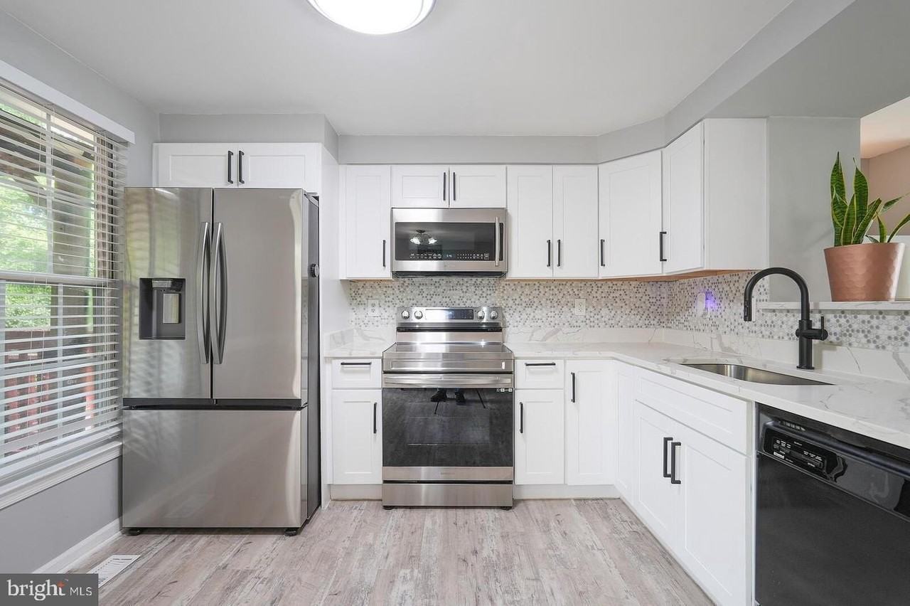 509 Sedgwick Ct - Photo 4 of 7