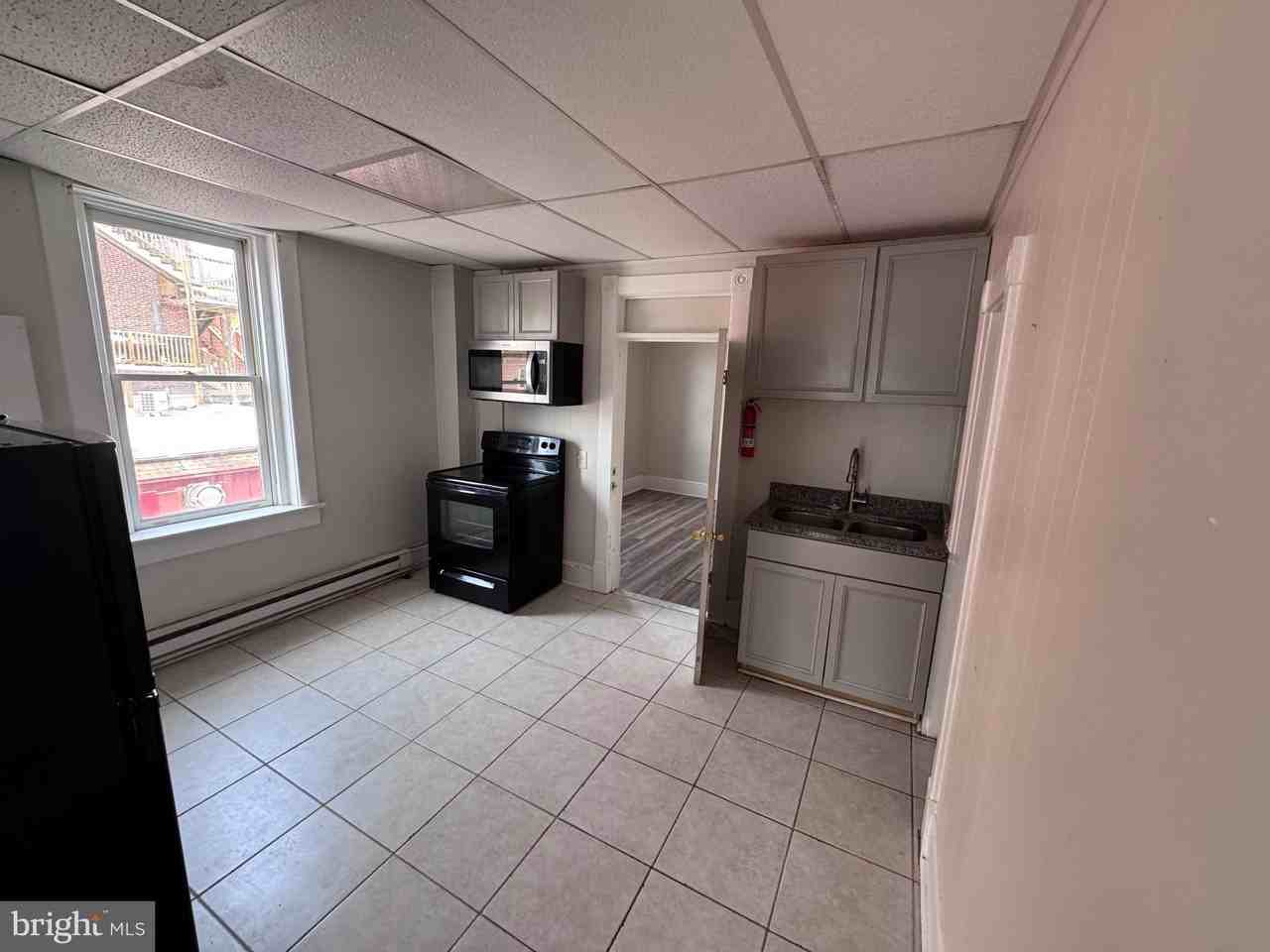 117 E Martin St #1