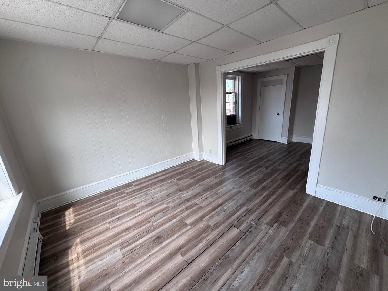 117 E Martin St #1 - Photo 3 of 6