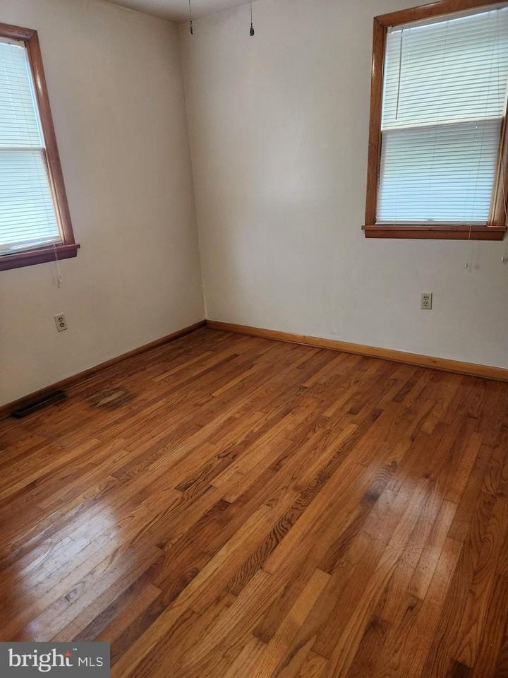 23 C St #3 - Photo 5 of 10