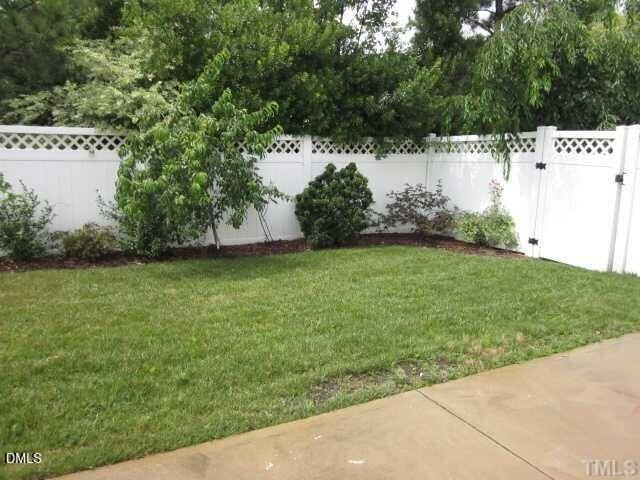 120 Hilda Grace Ln - Photo 3 of 14