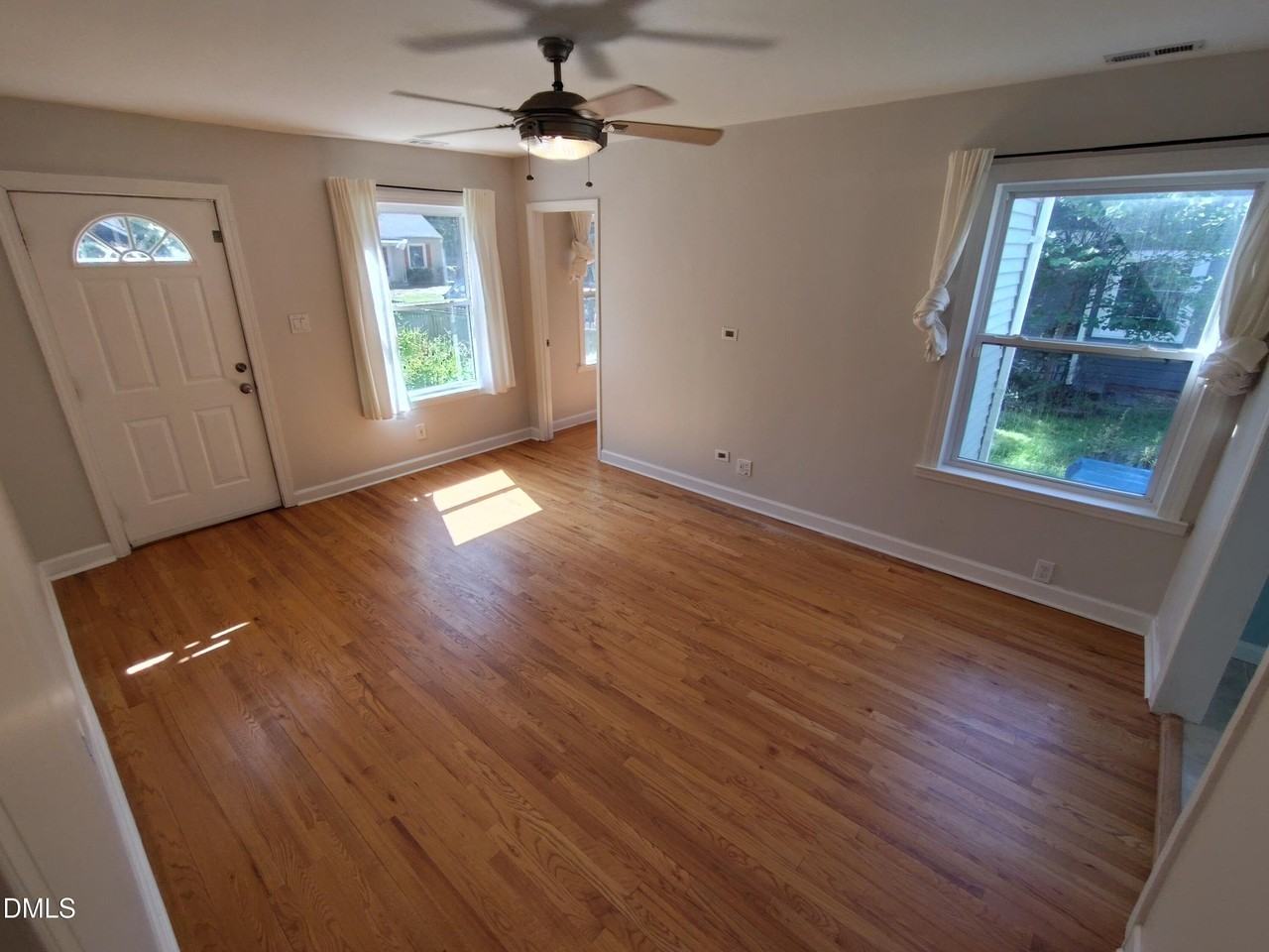 2519 Banner St - Photo 2 of 11