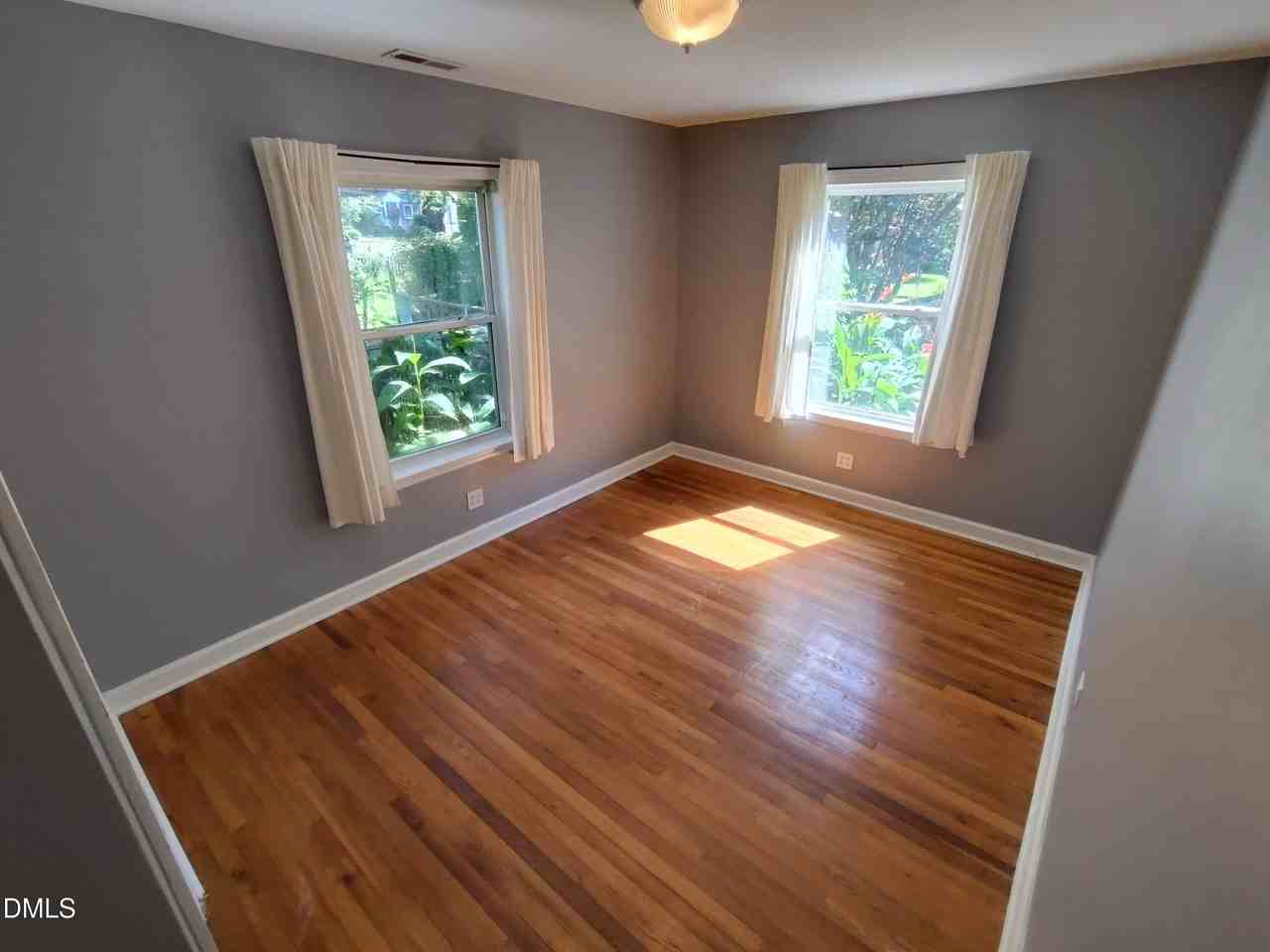 2519 Banner St - Photo 5 of 11