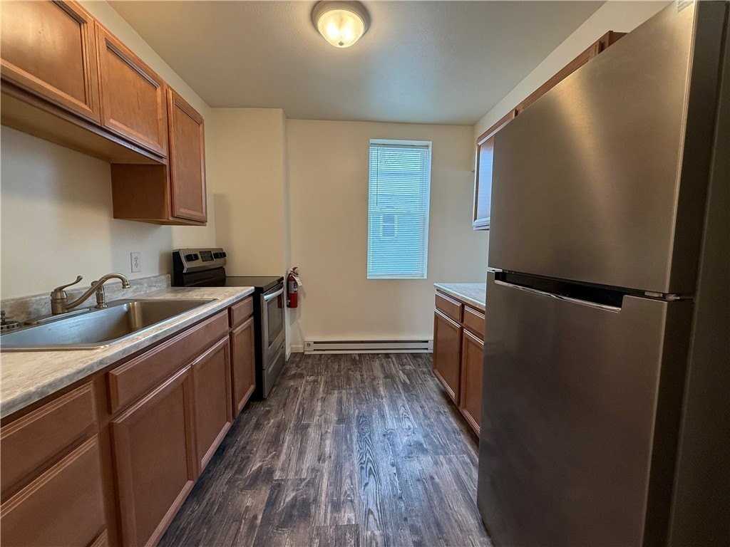 571 Kendall Ave #575 - Photo 7 of 17