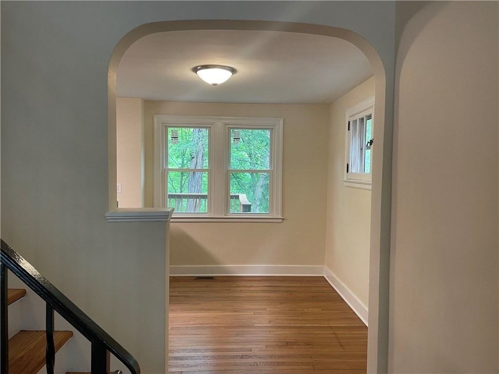 721 Center Ave - Photo 2 of 20