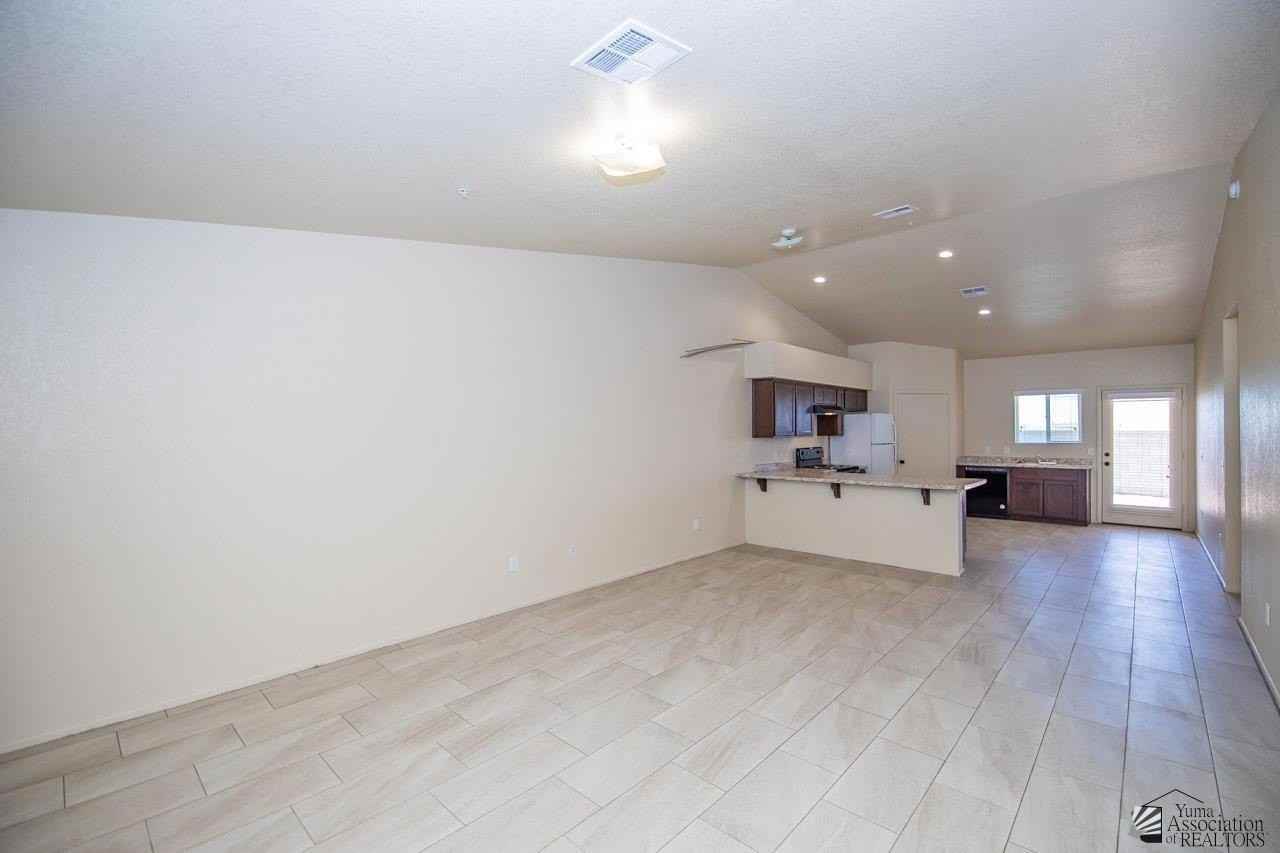 3748 S Brianna Dr - Photo 5 of 15
