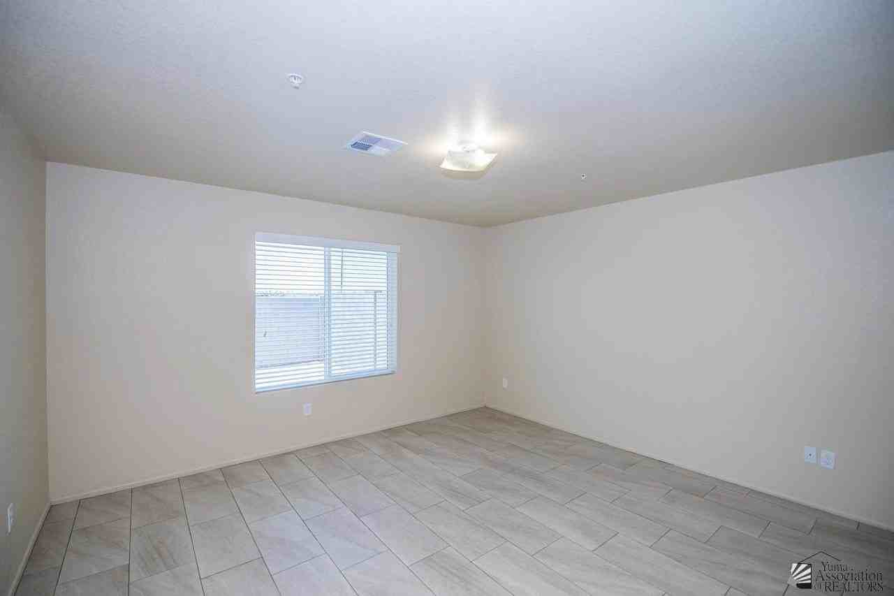 3748 S Brianna Dr - Photo 6 of 15