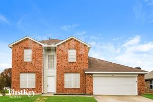 featured image of 401 Deer Lake Dr