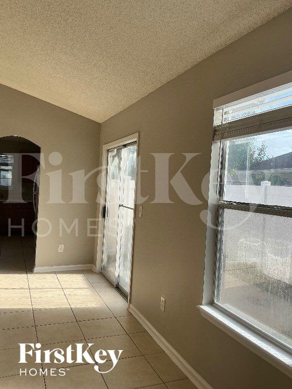 4275 Hanging Moss Dr - Photo 2 of 13