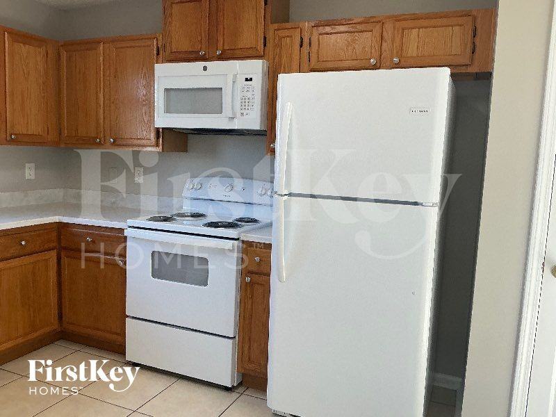 4275 Hanging Moss Dr - Photo 6 of 13