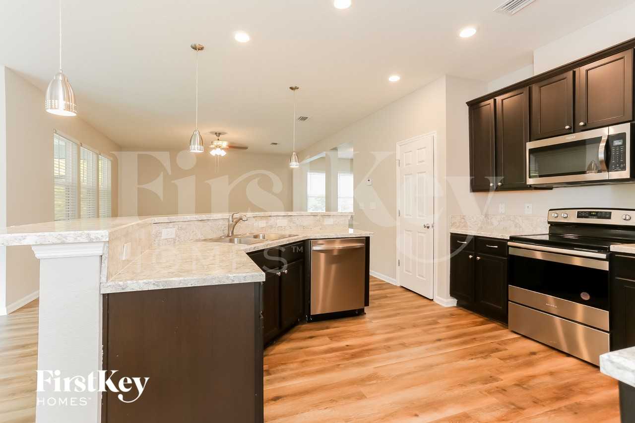12680 Sheffield Walk Ln - Photo 7 of 15