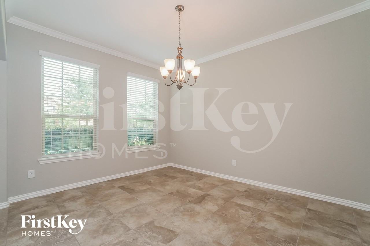 6730 Trinity Trail Ln - Photo 3 of 15