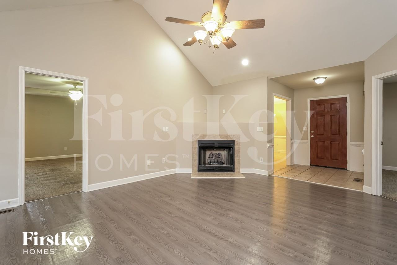 4767 Audrey Dr - Photo 4 of 16