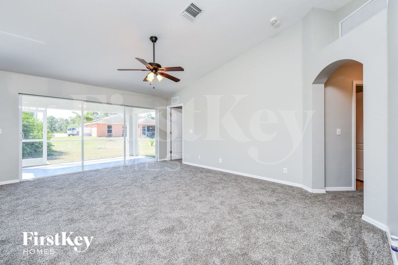 416 Jourferie Rd - Photo 2 of 15