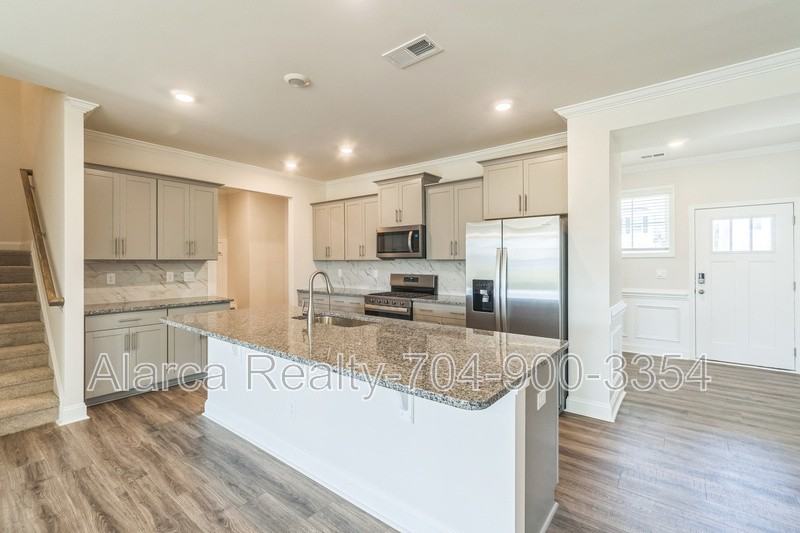 7871 Iron Rd - Photo 2 of 22