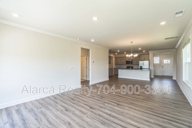 7871 Iron Rd - Photo 4 of 22
