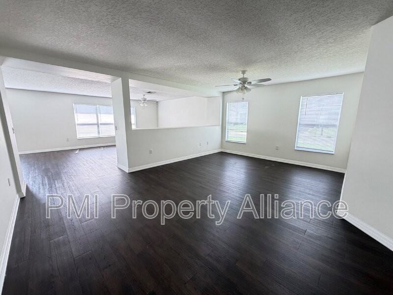 1153 Elderberry Dr - Photo 6 of 26
