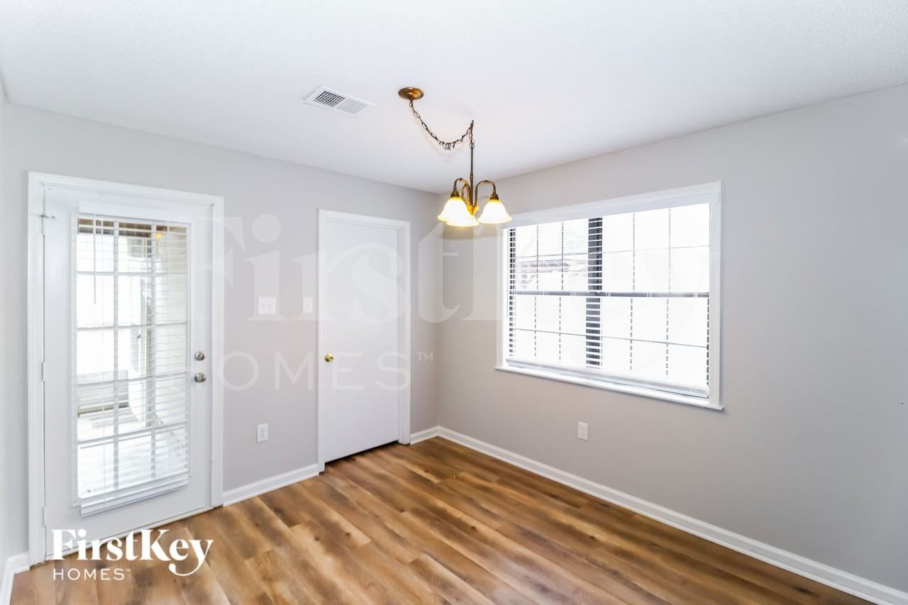 7177 Lamesa Ln - Photo 5 of 15