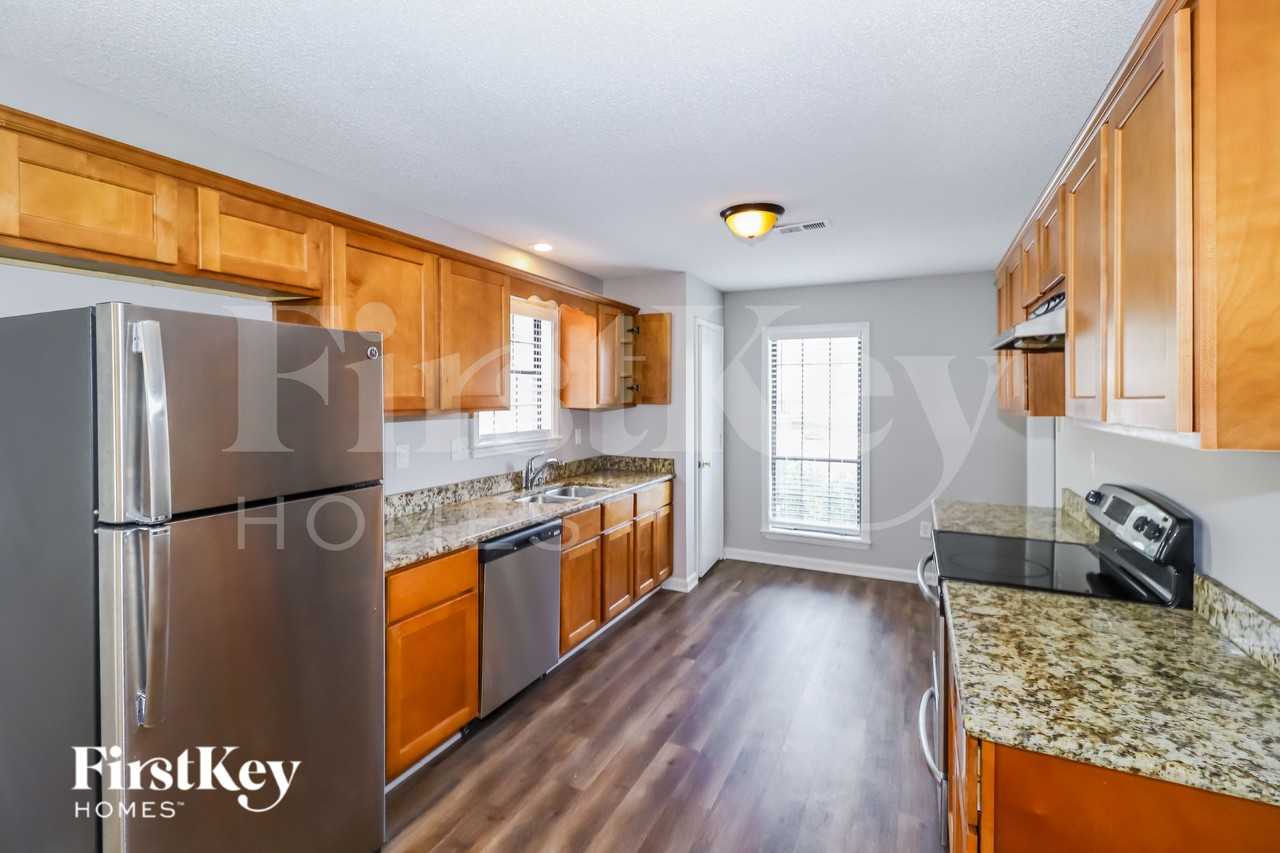 7177 Lamesa Ln - Photo 7 of 15