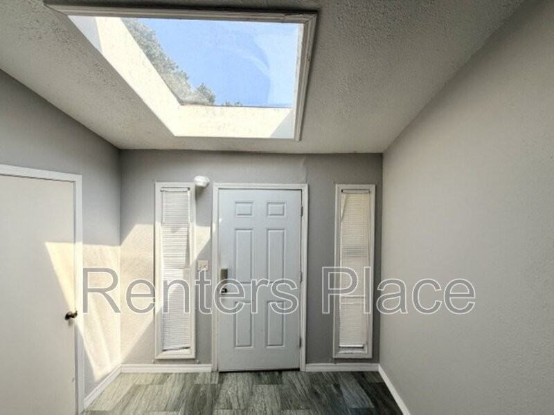 1436 E 38th St #B - Photo 2 of 13