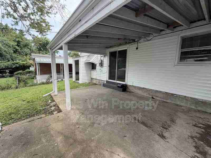3133 Rex Ave - Photo 5 of 25