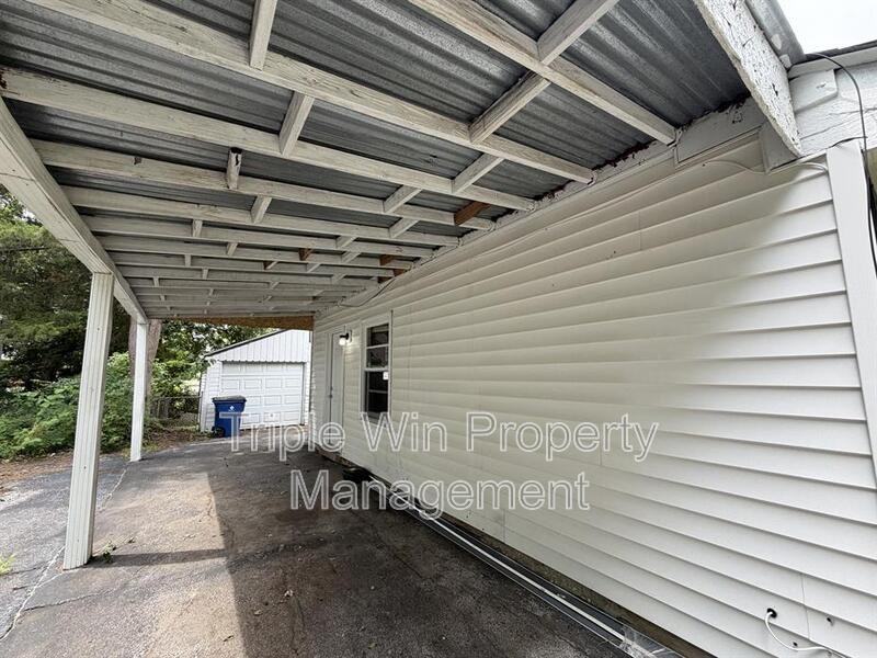 3133 Rex Ave - Photo 6 of 25